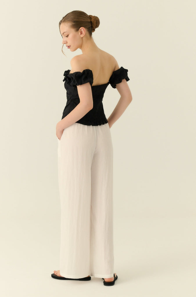 Summerwood off shoulde cotton top in black
