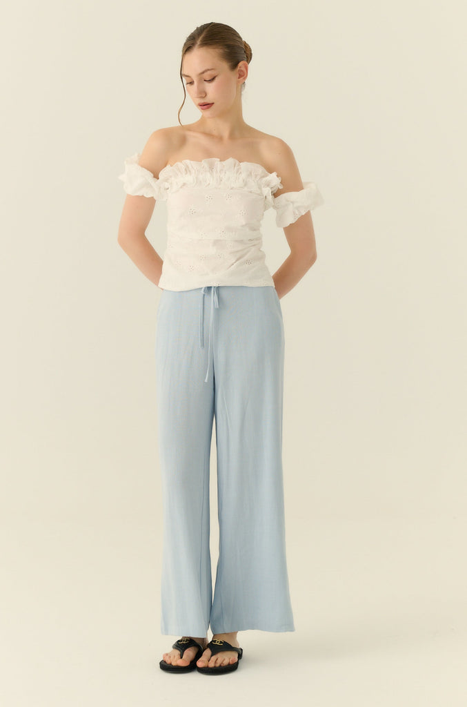 Coastal breeze linen pants in blue