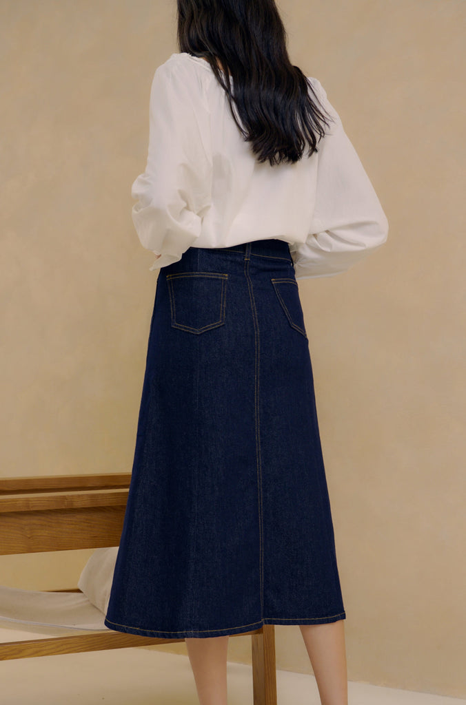 Casual chic denim skirt