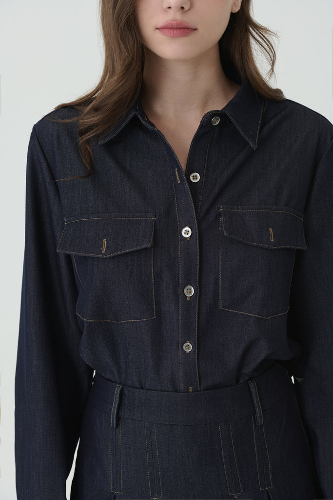 Chic lady denim shirt in blue