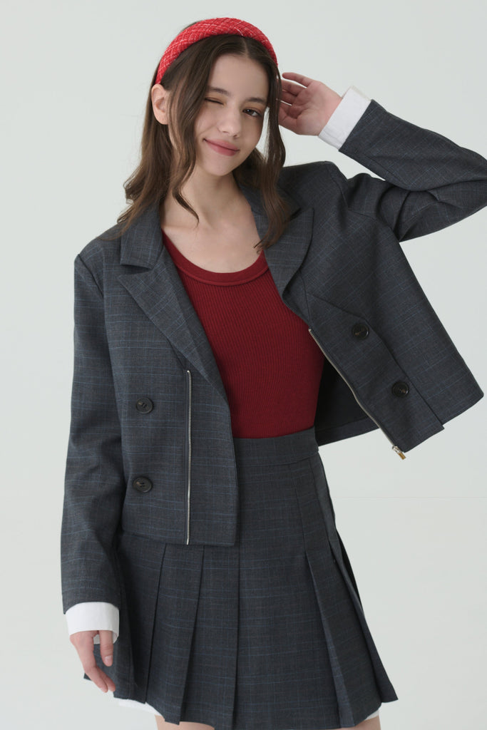 Almost flame knit tank in red