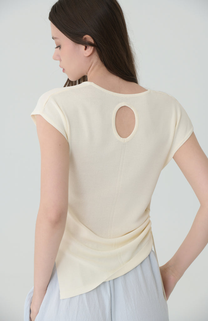 Cloud knit t-shirt in beige