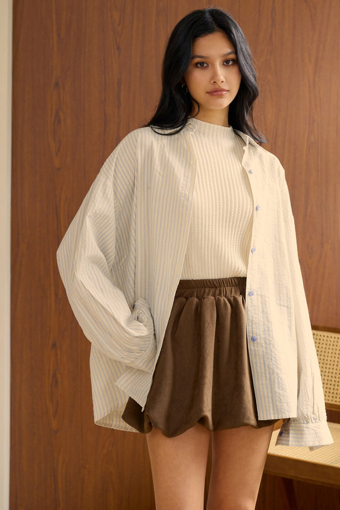 Her everyday stripes shirt in beige