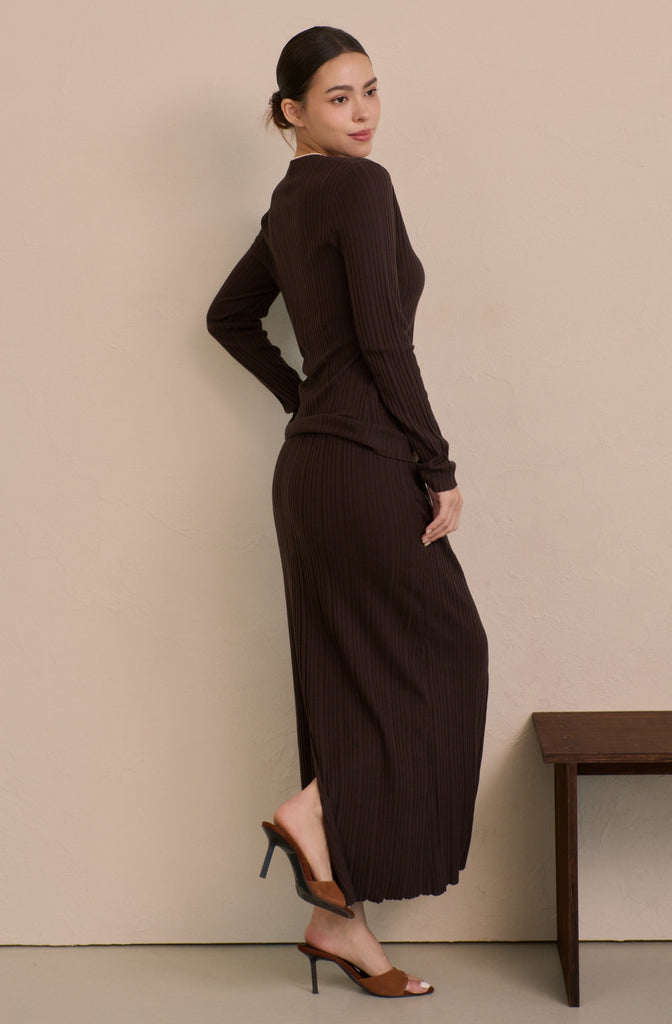 My boo knit skirt in brown