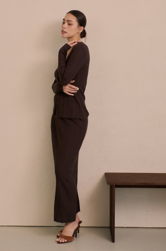 My boo knit skirt in brown