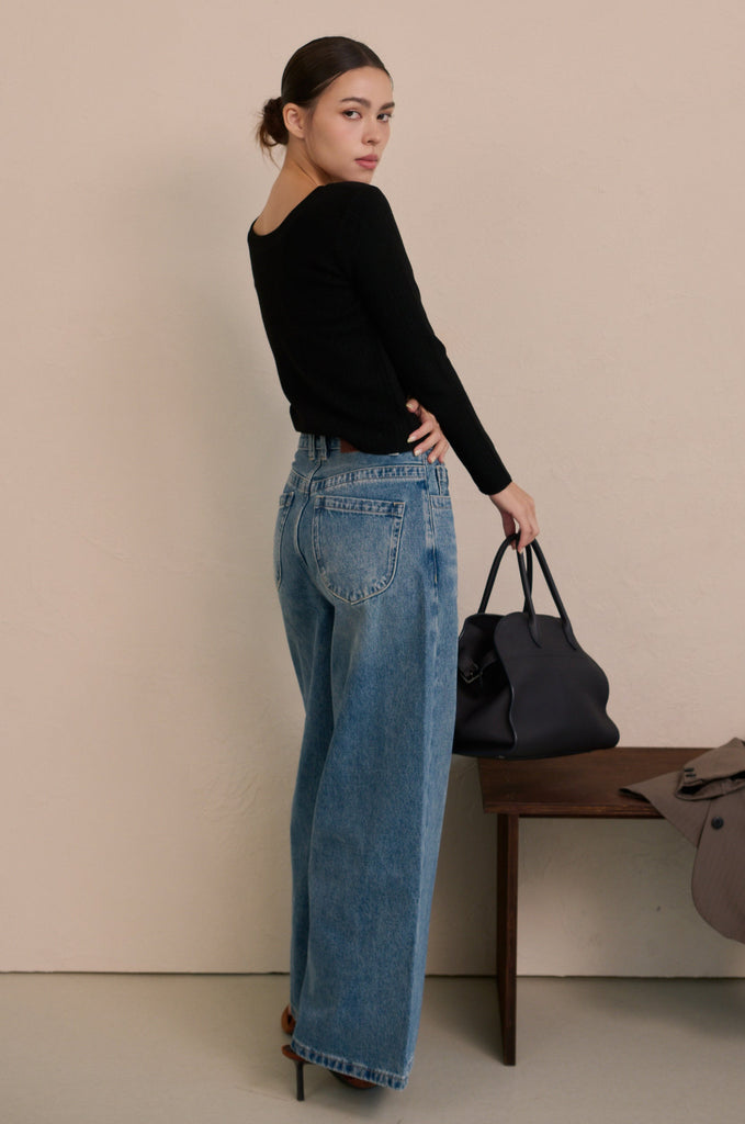 Lovely in gorgeous knit top in black