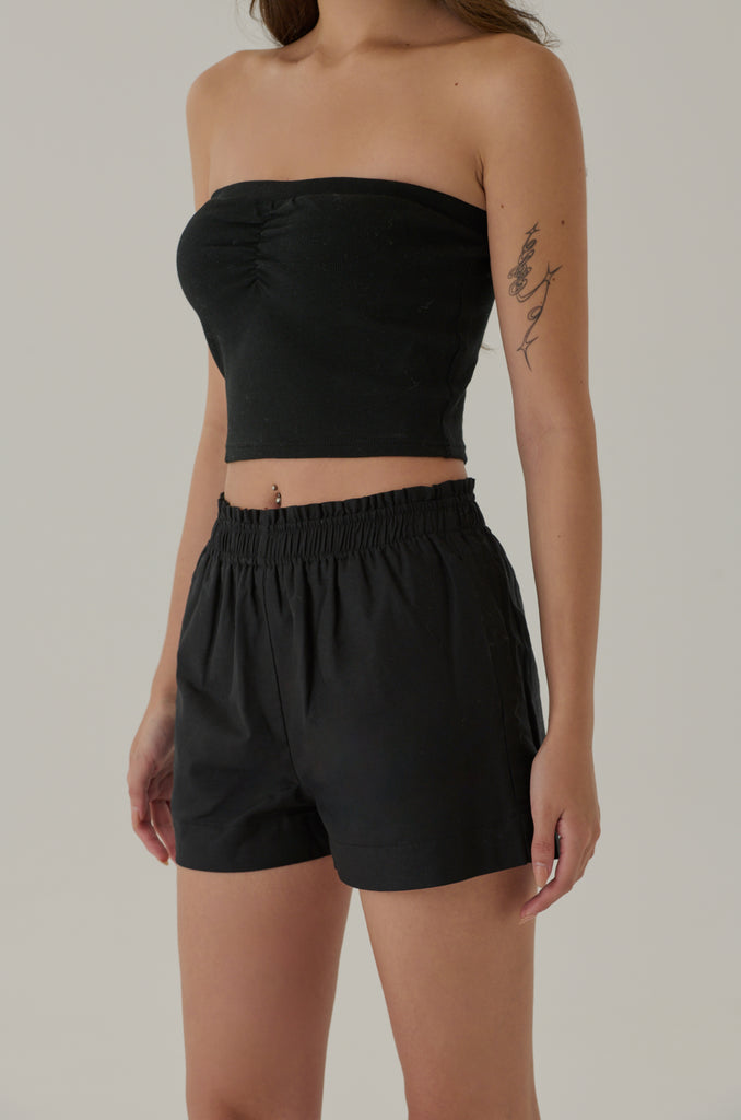 Relax fit linen shorts in black