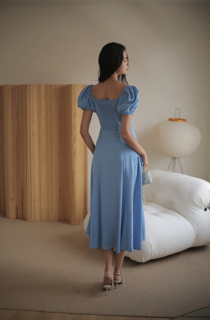 Classy vintage square neck dress in blue