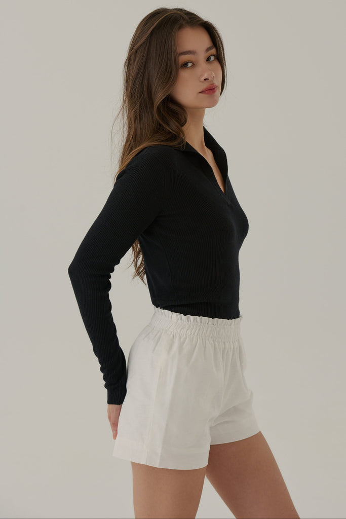 Join the meeting V neck knit top in black