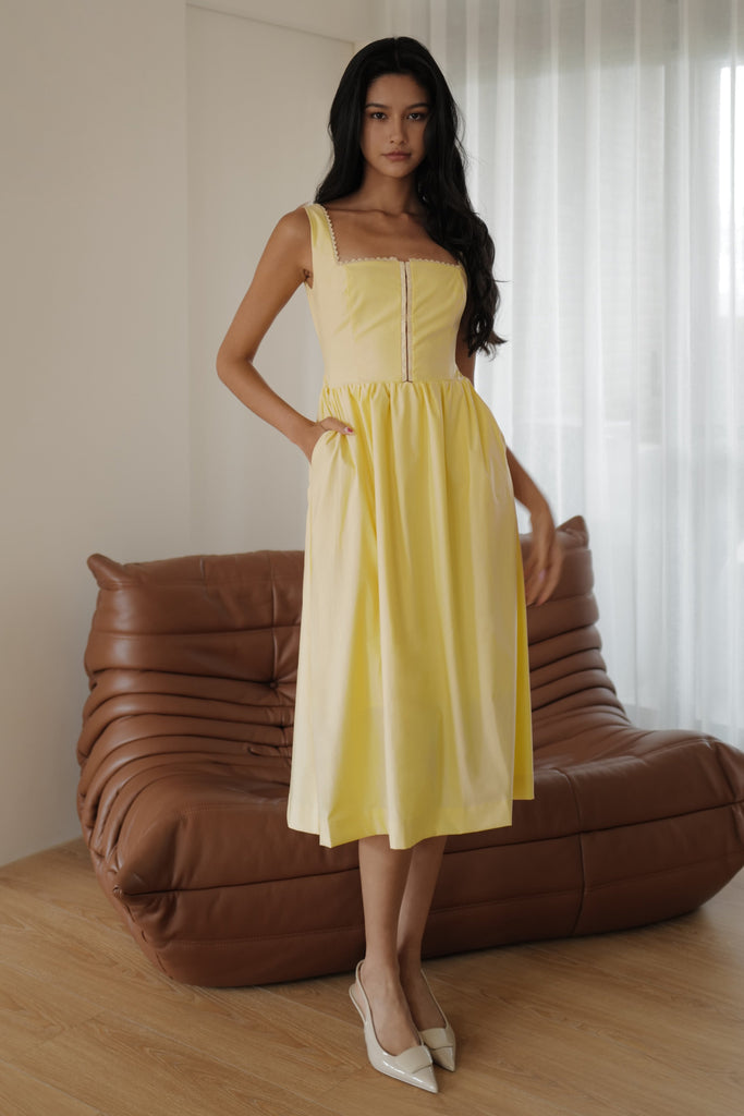 Sherri corset dress in yellow/white