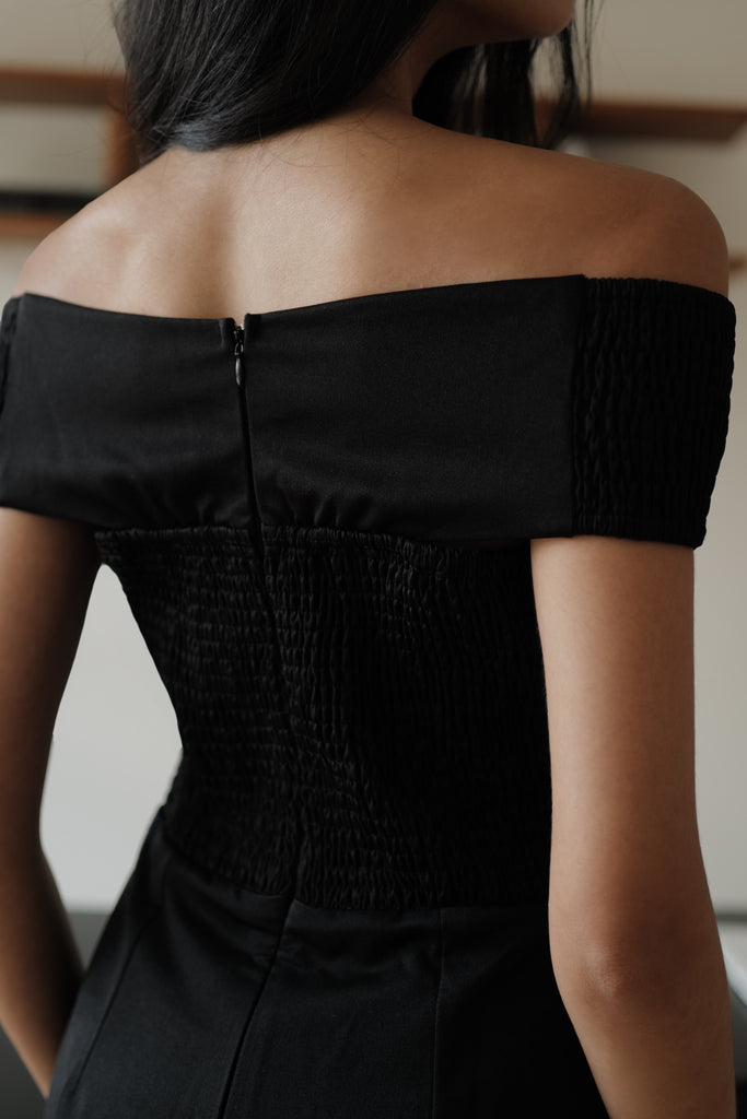 Aurora ribbon off shoulder mini dress in black