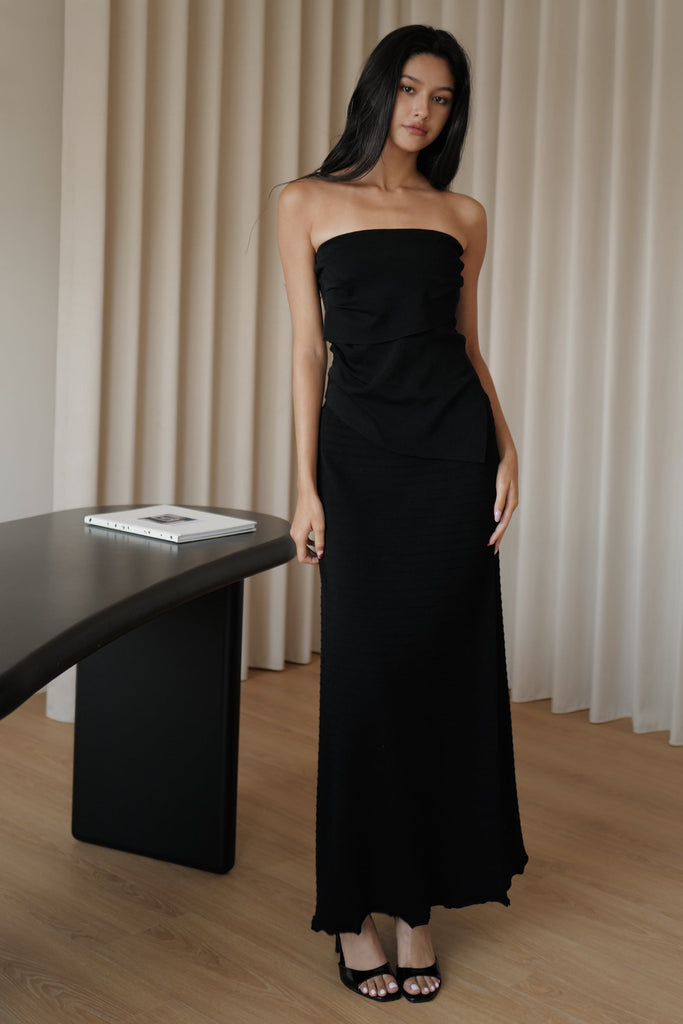 All the way Knit Skirt in black