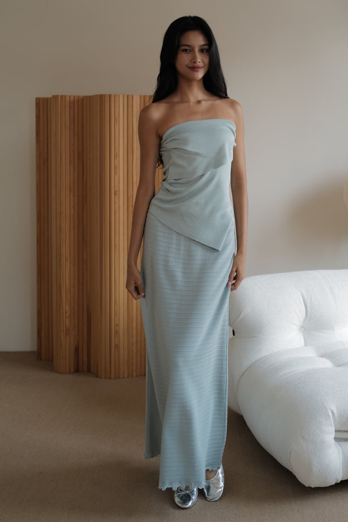 All the way knit Top in blue