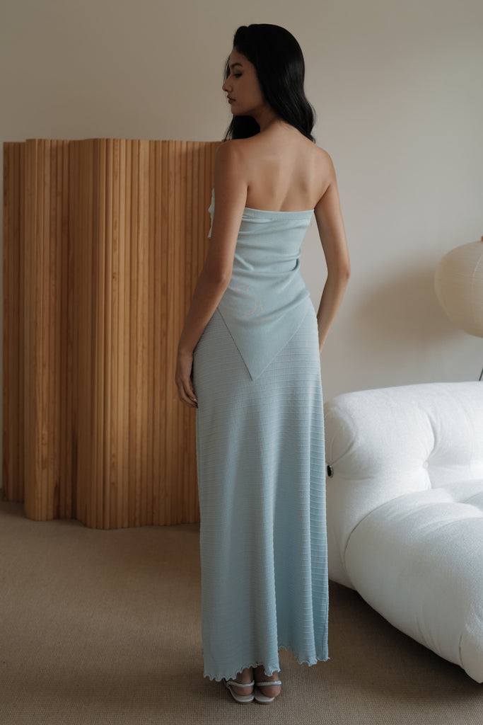 All the way knit Top in blue