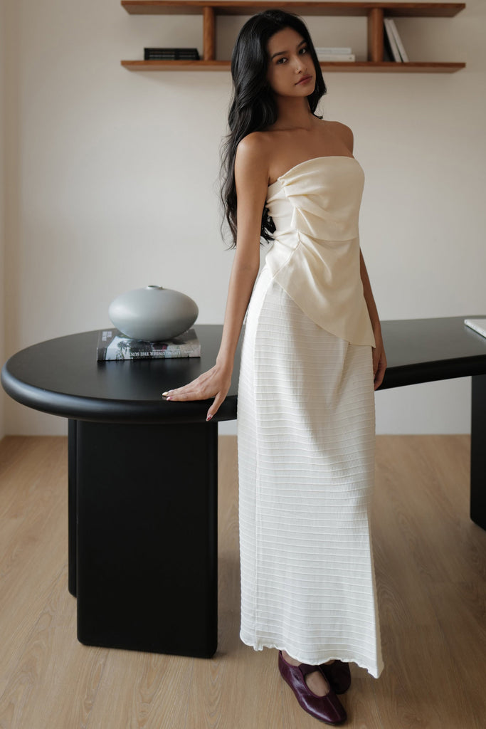 All the way knit Top in beige