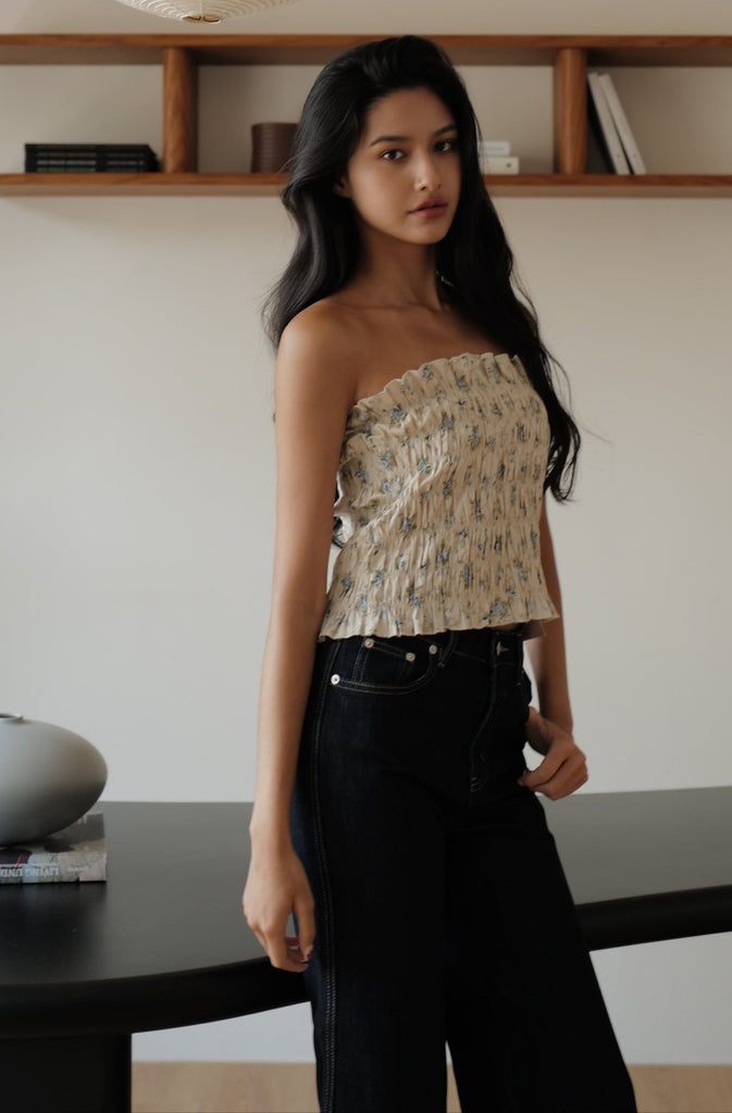 Floral print elastic top in floral