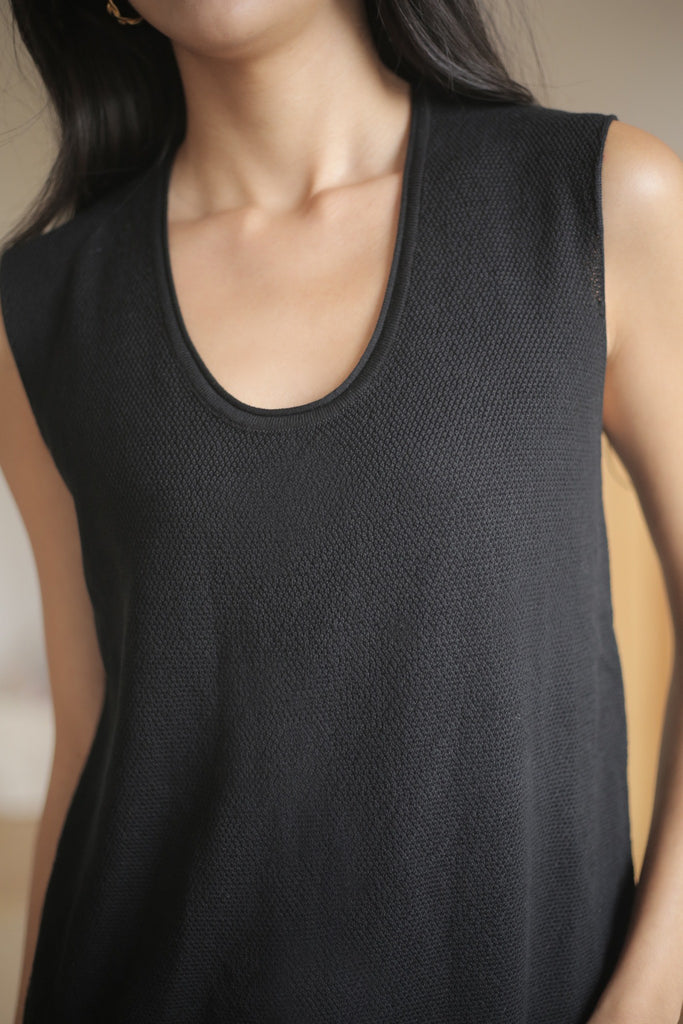 Gemma U neck knit top in black