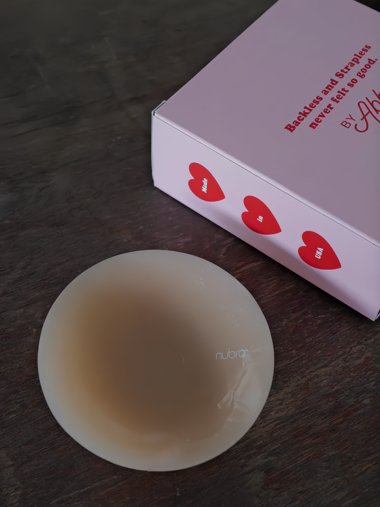 By abby SKIN隱形胸貼 - 一組