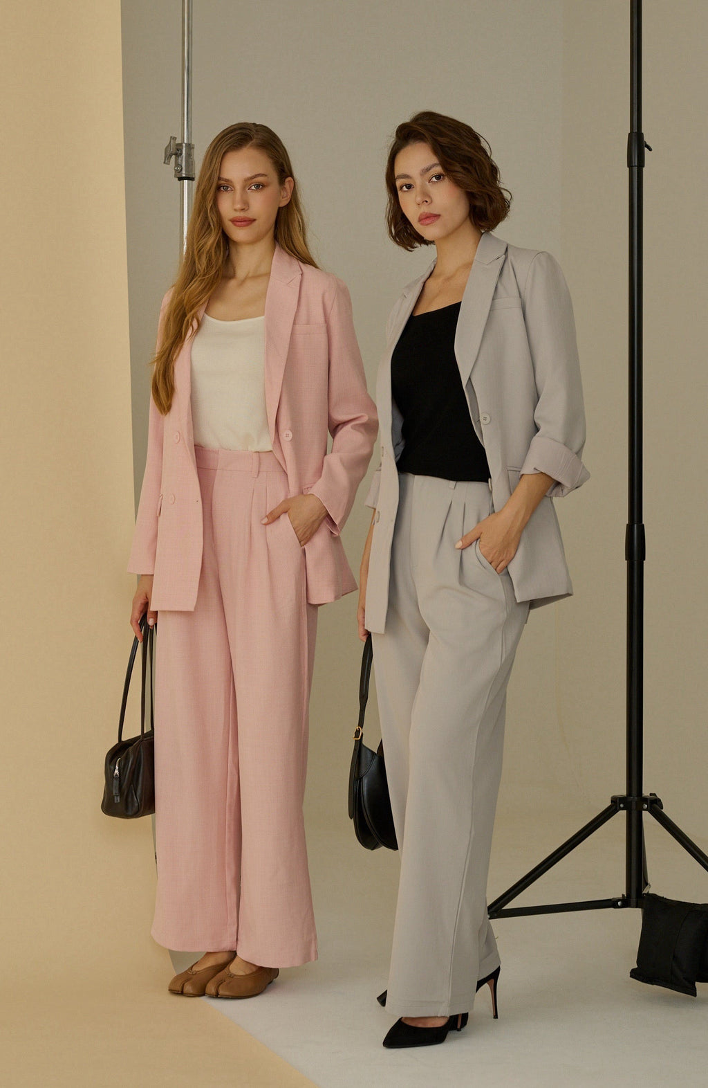 Élune classic wide leg pants in grey