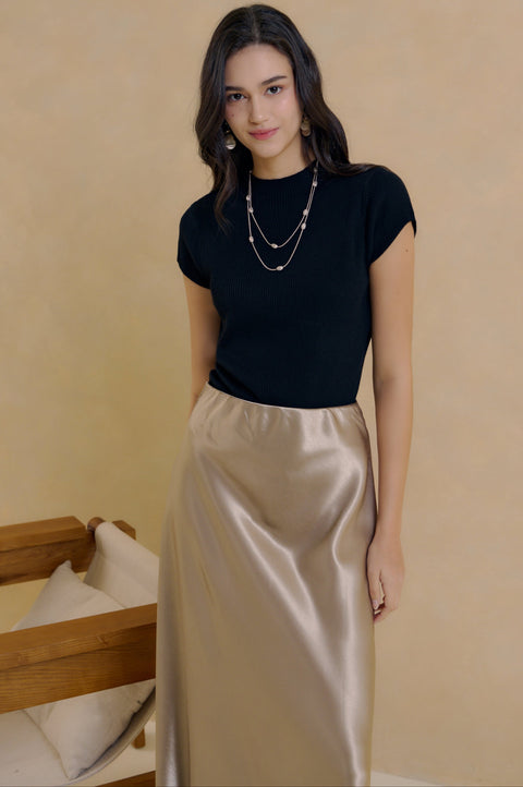 The girl By the seine knit top