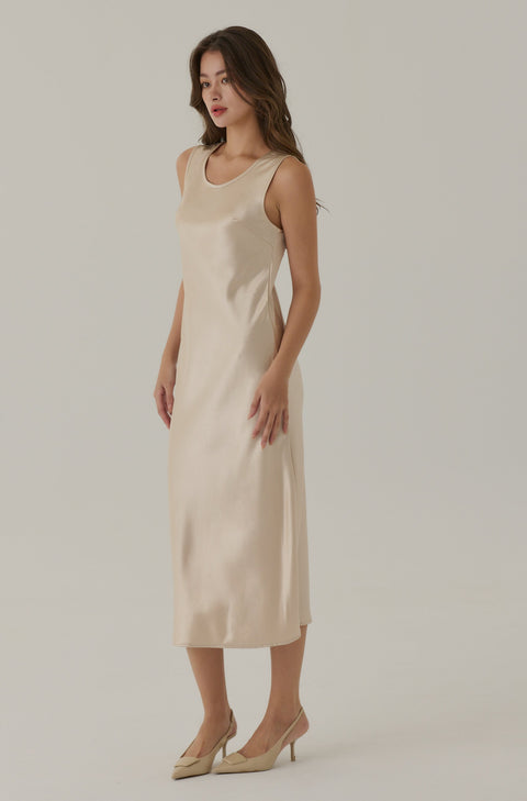 Litte luxury satin midi dress in champagne